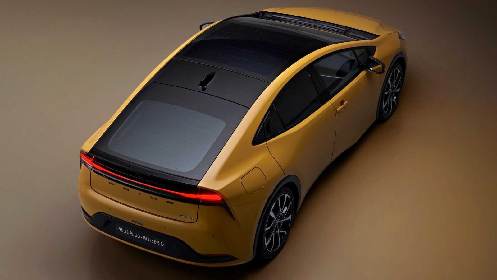 Νέο Toyota Prius μόνο ως PHEV στην Ευρώπη με 223 ίππους!